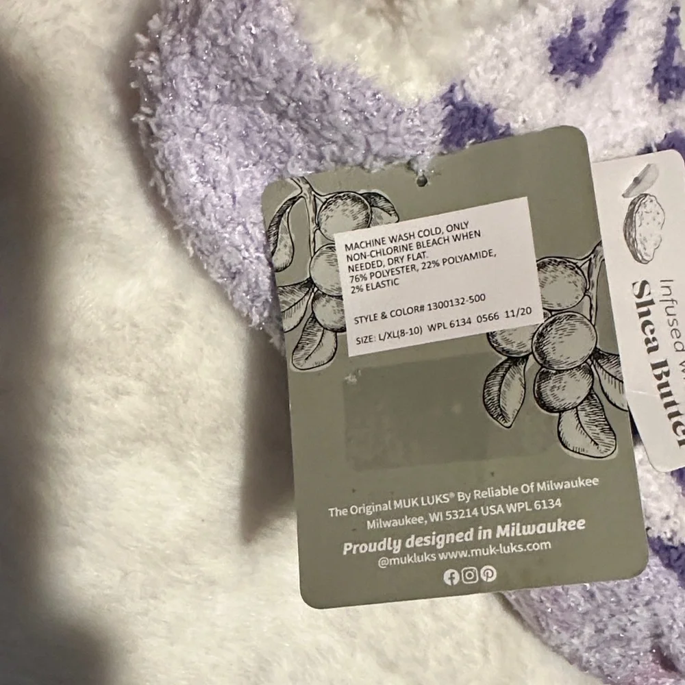 NWT Muk Luks Purple and White Shortie Cabin Socks Size L/XL